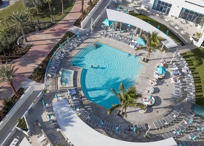 Beautiful In Clearwater - 2bd * Clearwater Beach